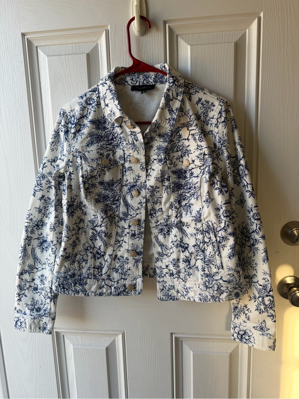 Talbots White Denim Jacket with Blue Floral Print - Women's